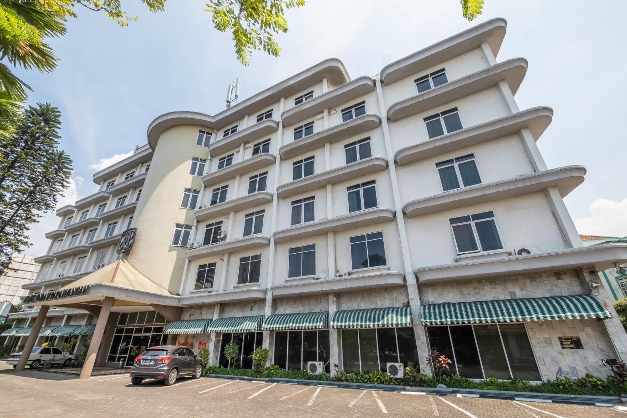 Oyo 2401 Ardini Residence Bojongsoang Exterior foto